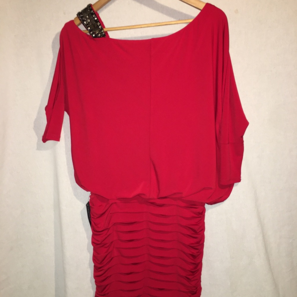 Dress - Picture 2 of 7